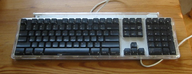 mac_keyboard_02.jpg